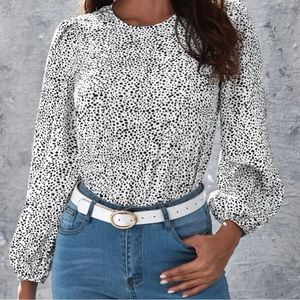 EMERY ROSE Dalmatian Print Lantern Sleeve Top